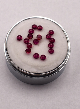 8号鸽血红平底素面麦一点红宝石