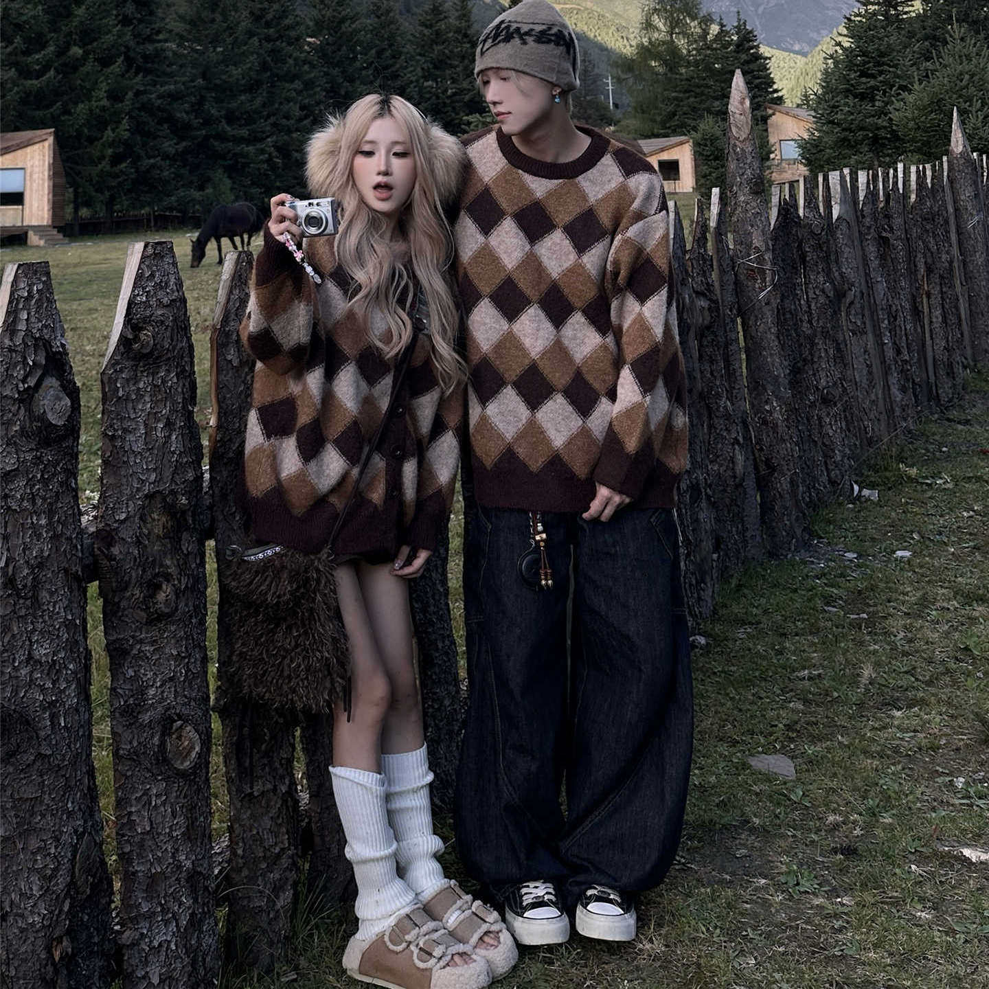 情侣装秋冬2025新款ins超火毛衣男女韩版宽松法式针织衫外套潮牌,淘宝优惠券,粉丝福利购,淘宝优惠卷