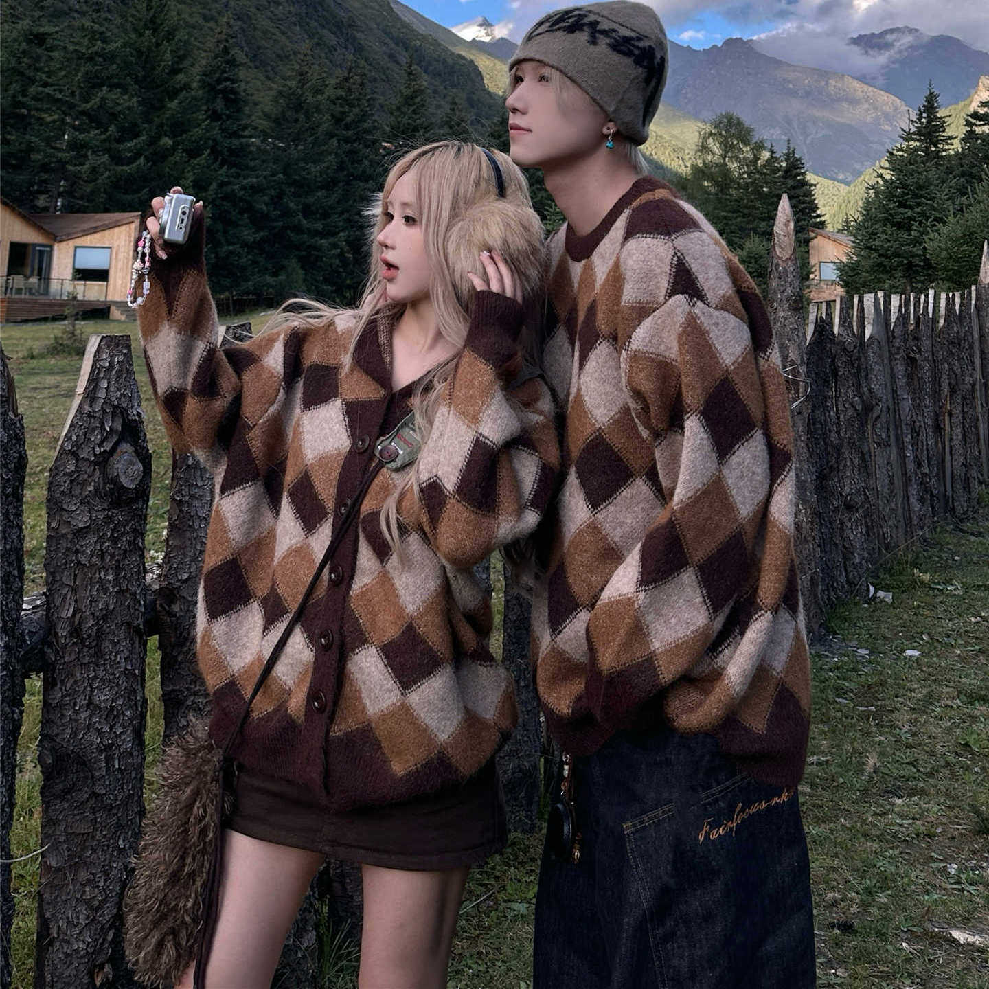 情侣装秋冬2025新款ins超火毛衣男女韩版宽松法式针织衫外套潮牌,淘宝优惠券,粉丝福利购,淘宝优惠卷