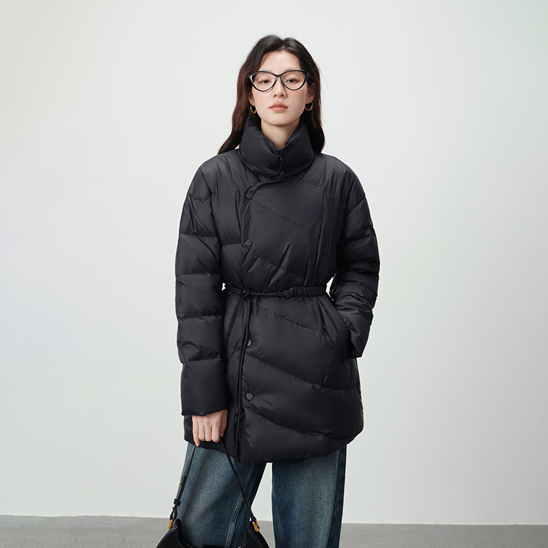  艾莱依羽绒服
