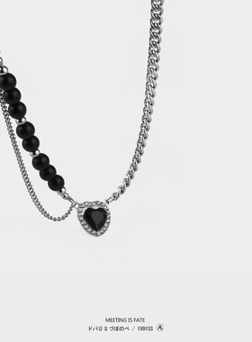 黑色桃心拼接INS冷淡风项链