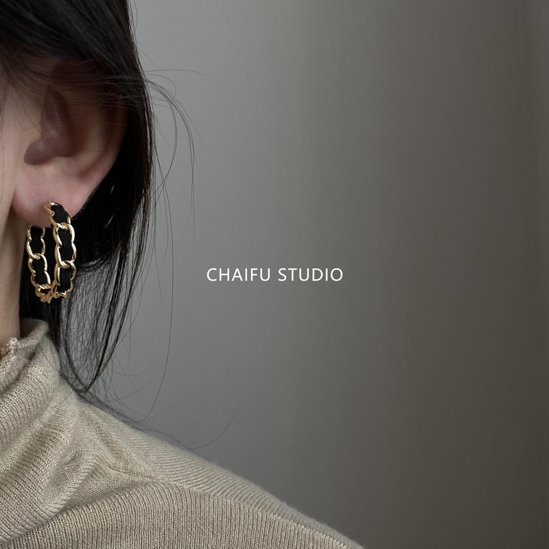 Chaifu studio /E535 气质冷淡风小众百搭链条耳钉C形撞色耳圈 - 图3