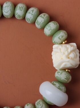 国风醒狮天然9MM青绿菩提手串雕