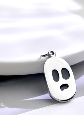 鬼脸项链女幽灵潮流酷钛钢不掉色配饰男简约个性小众设计长款链子