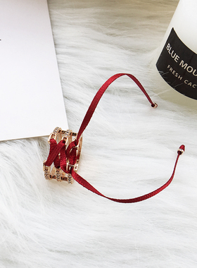 韩版本命年红色丝带女学生