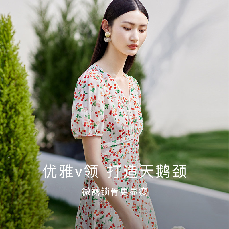  迪赛尼斯连衣裙
