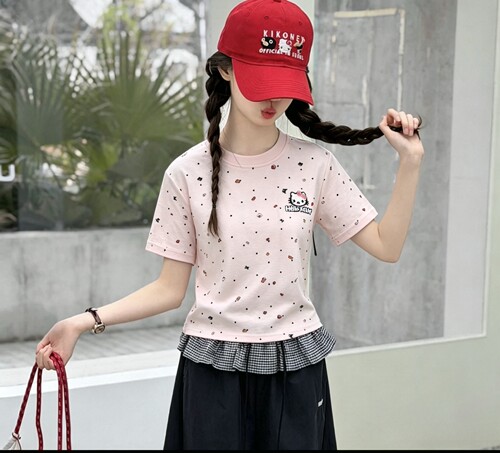 满印点点KT猫修身短款短袖 - 图0