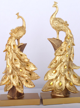 成德居客厅家居装饰金孔雀工艺品