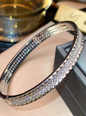 简约百搭叠戴神器ins风超闪手镯