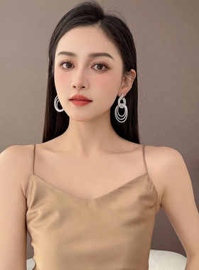 高冷气质小众设计感礼服耳饰