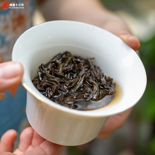 Laoshi niuti Kitz, корицы, новая чайная яма, говядина Wuyi Rock Tea Cinnamon Cinnamon 250g коробка