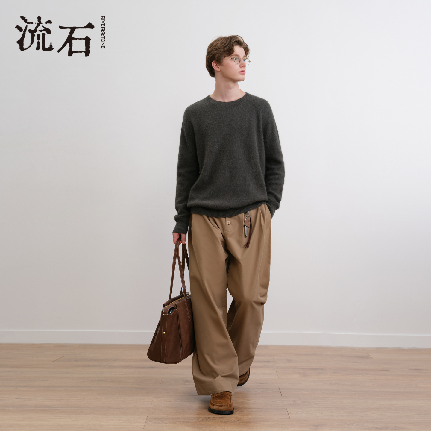 流石男装纯色长袖绒感针织衫2025年冬季新款男士百搭打底套头毛衣 - 图2