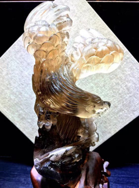 魅晶天然水晶晶体通透茶水晶精雕老鹰摆件