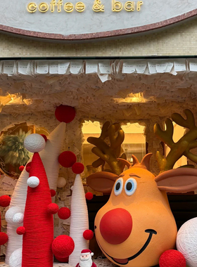 圣诞季红鼻驯鹿主题美陈 商场门店打卡点布置 圣诞树雪人场景装饰