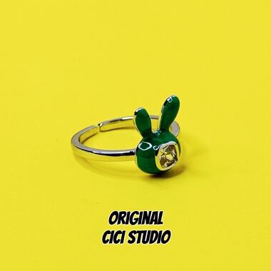 CICI STUDIO小众潮流艺术绿色滴釉兔子锆石ins摩登复古精工戒指