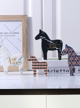 大理石纹瑞典家居客厅达拉木马