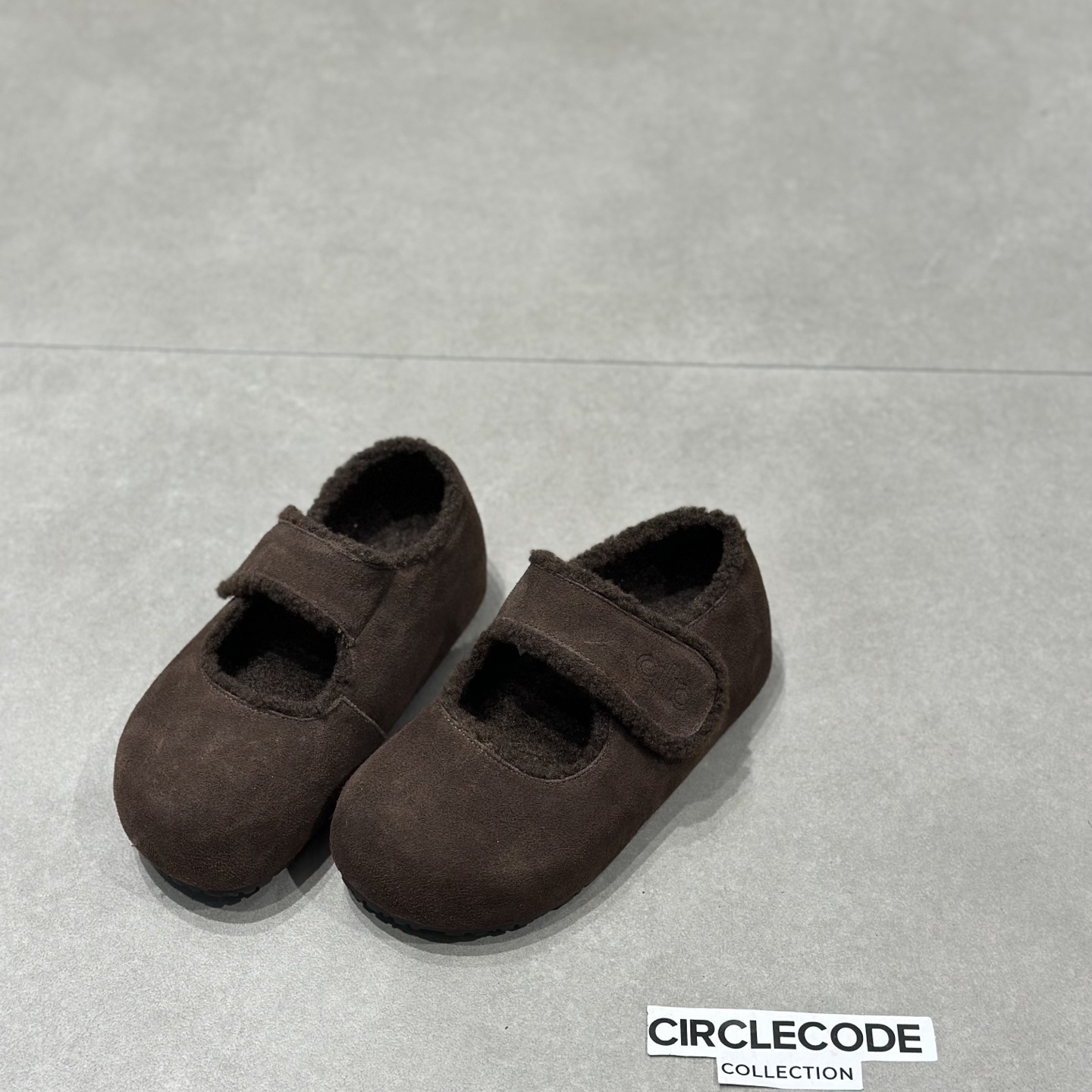 圆典2025冬季新款真皮羊羔毛玛丽珍鞋女加绒保暖毛毛鞋时尚棉鞋 - 图0