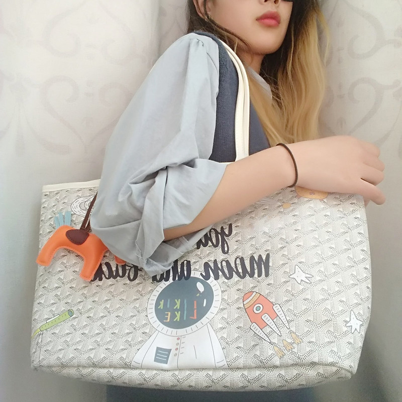 涂鸦狗牙韩国正品女2020新款水桶包 卡诺蒂兰女士包袋