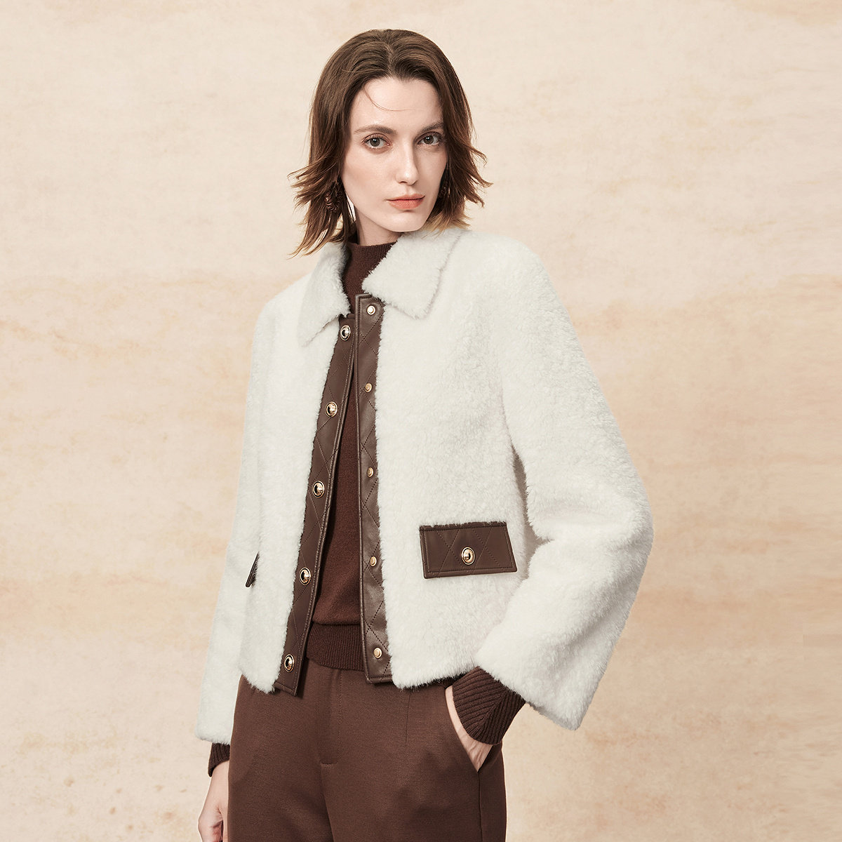 FINITY菲妮迪毛毛外套2025冬季新款翻领短款休闲保暖外套上衣女士,淘宝优惠券,粉丝福利购,淘宝优惠卷