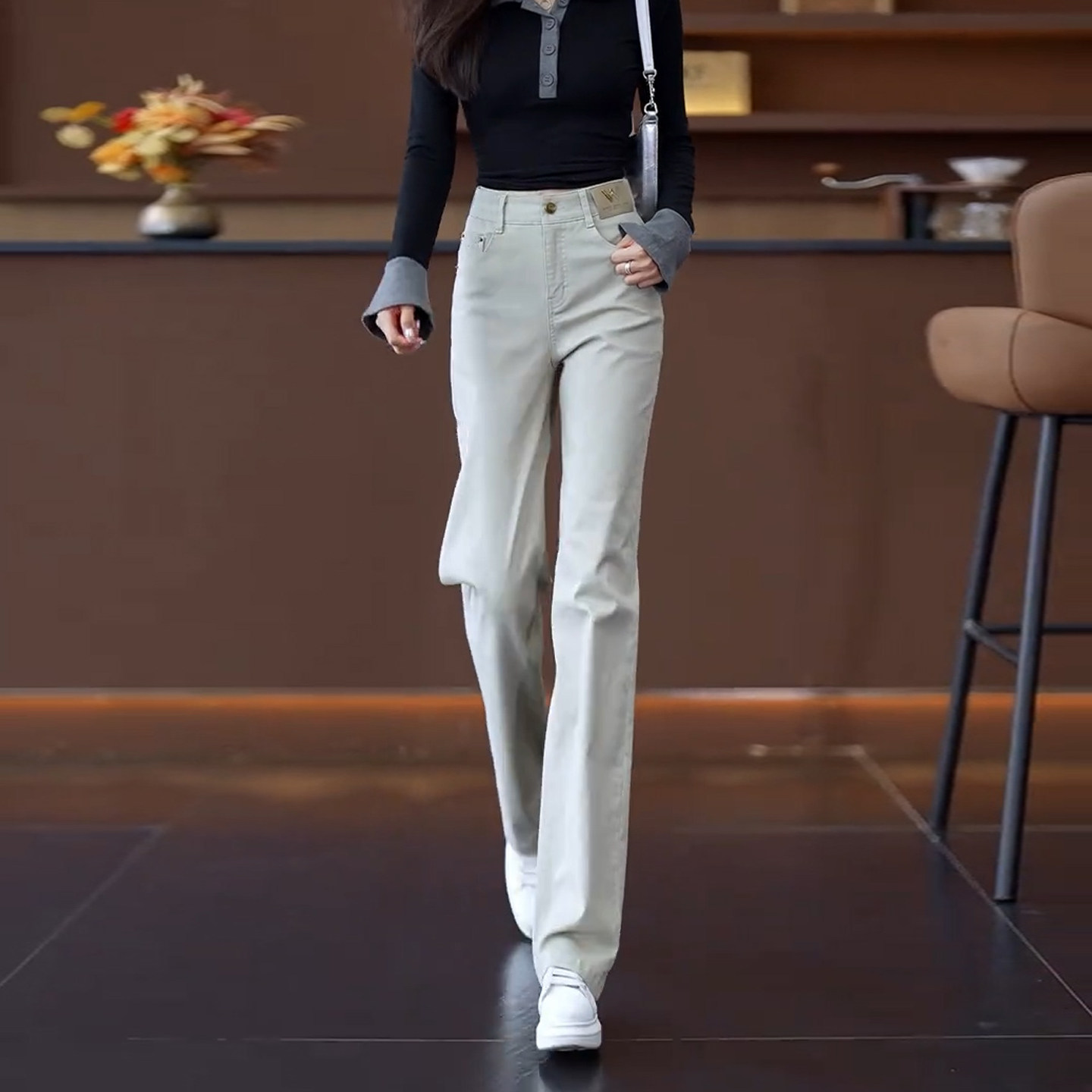 莫兰迪灰色窄版阔腿裤女秋季新款宽松流行爆款洗水时尚牛仔直筒裤