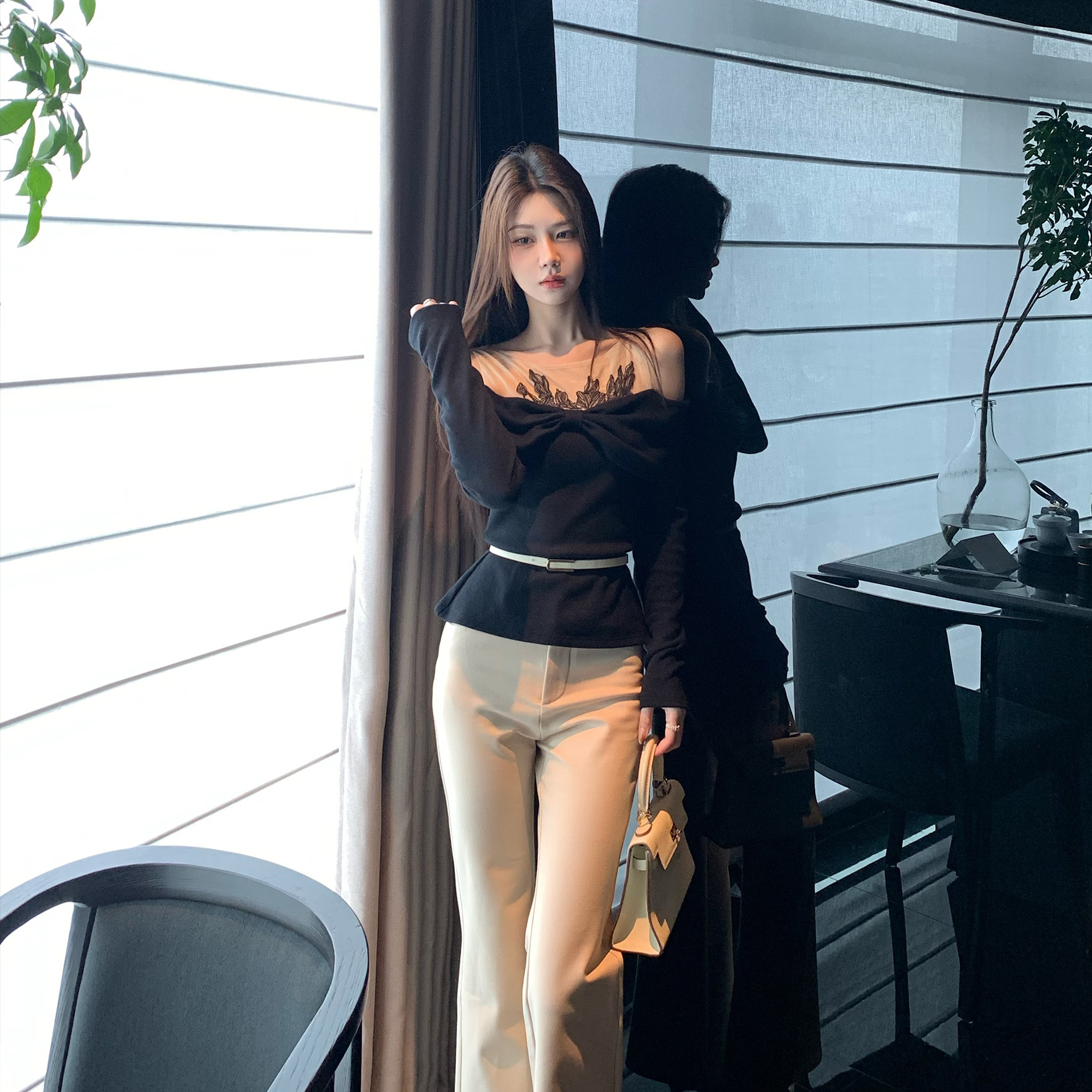 木子李的李设计感刺绣拼接一字肩长袖针织衫收腰上衣女高腰长裤冬,淘宝优惠券,粉丝福利购,淘宝优惠卷