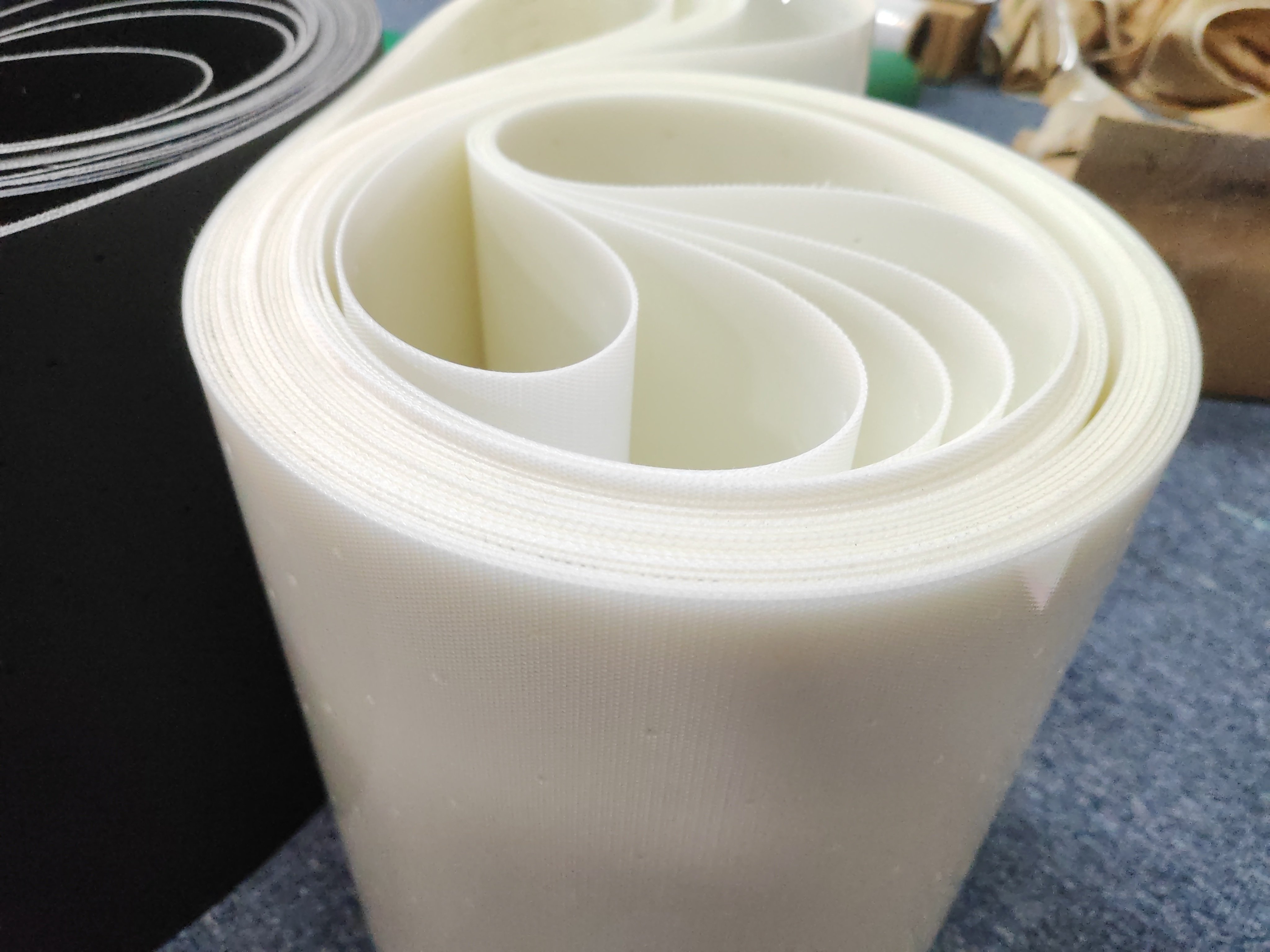 黑色白色防静电PU输送带激光打孔皮带吸附吸风鼓风皮带透光检测机,淘宝优惠券,粉丝福利购,淘宝优惠卷