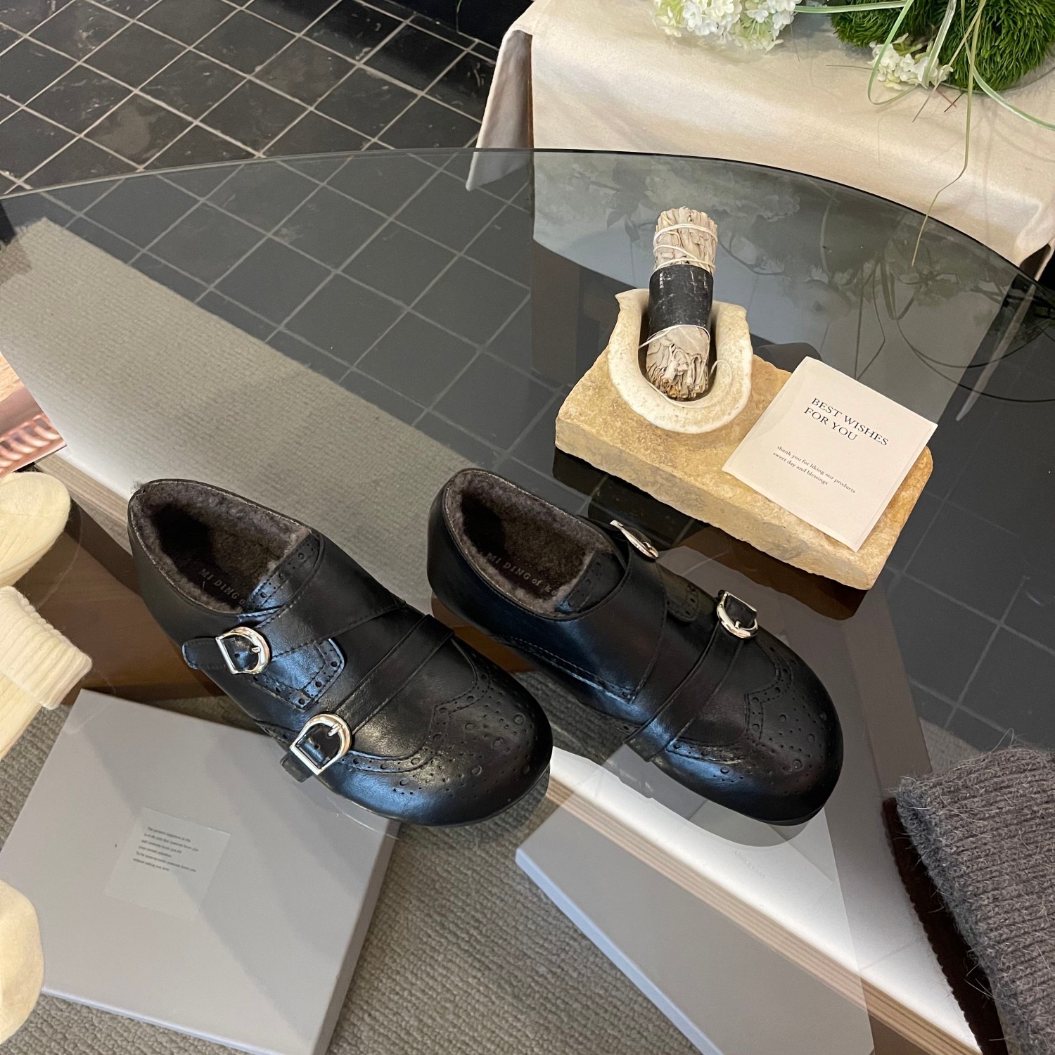 冬季加绒复古雕花乐福鞋女2025超火时尚布洛克鞋平底通勤百搭棉鞋,淘宝优惠券,粉丝福利购,淘宝优惠卷