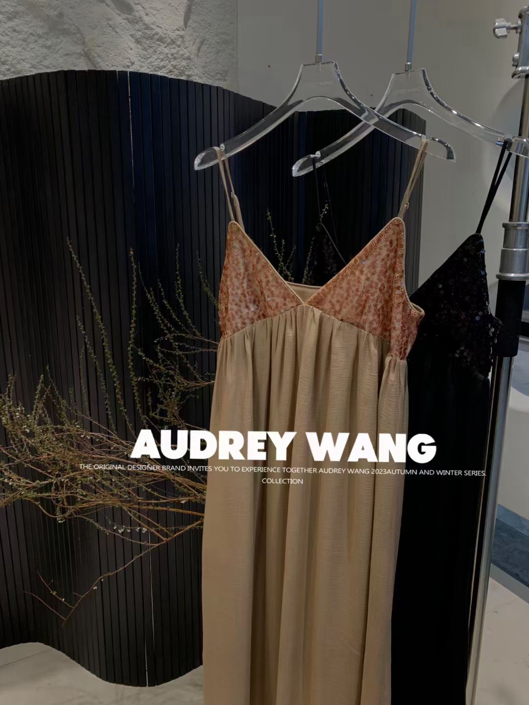 Audreywang爱豆同款拼接挂脖亮片式连衣裙设计师品牌沙滩裙-图0