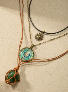 欧美跨境饰品 小众复古设计感绿色水晶项饰 天然绿松石吊坠项链女