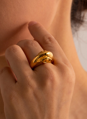 设计师款18K金不锈钢/胖乎乎恶魔之眼嘴唇双面戒指女士饰品