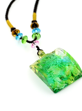 琉璃手工雕刻水晶龙图腾吊坠项链