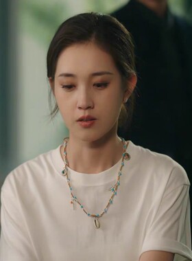 盛夏芬德拉郭宇欣白清枚同款项链