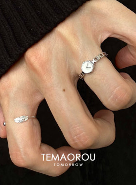 银色反向的钟手表戒指高级感独特