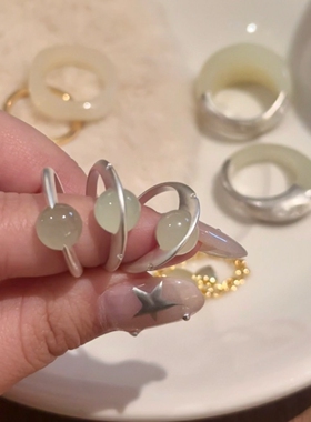 清冷感仿和田玉银色飞碟戒指小众