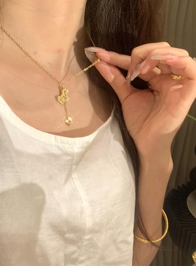 新中式碎碎冰金色小马钱币项链女