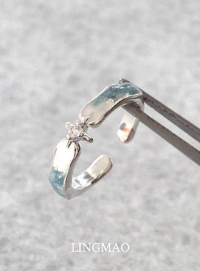 韩系简约渐变蓝色十字星戒指小众