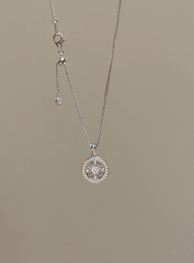 清冷感点钻花窗罗盘项链百搭气质