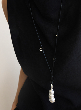 银色豌豆吊坠项链时尚小众高级感