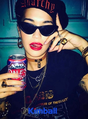 音乐节街拍备用猫眼女欧美范墨镜