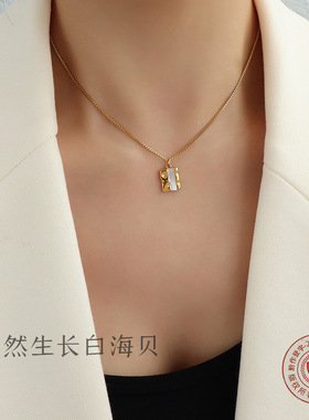 法式风格白海贝壳方块吊坠项链女小众创意设计钛钢镀18k金盒子链