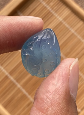 新款天然海蓝宝莲蓬小鱼吊坠奶油体蓝色男女水晶项链一物一图保真