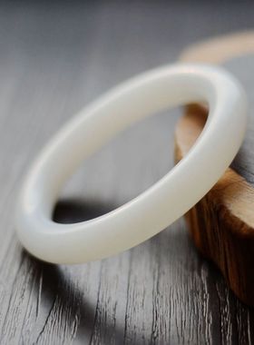 天然新疆和田玉圆条手镯老坑羊脂白玉胖圆条玉镯子女款羊脂级福镯