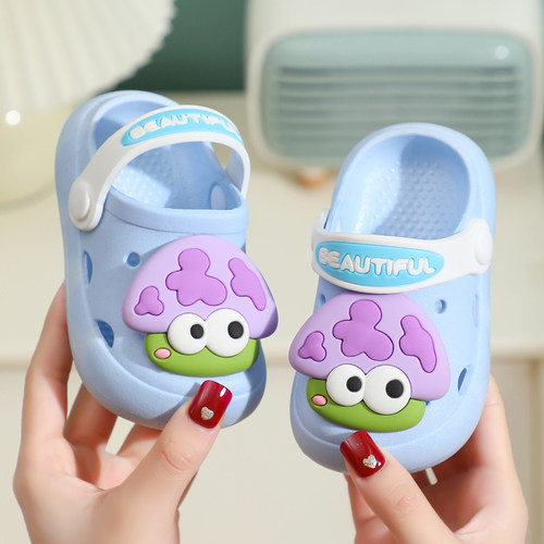 婧麒儿童凉拖鞋夏季男童卡通小童宝宝幼儿外穿小孩防滑浴室洞洞鞋 - 图0