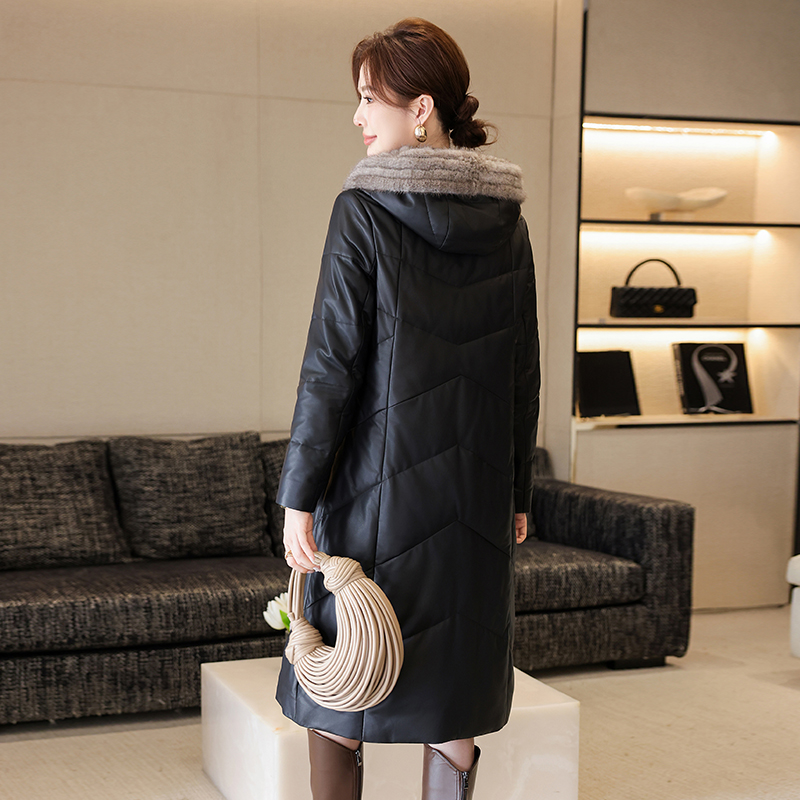 真皮羽绒服女冬季新款水貂编织帽海宁绵羊皮鹅绒服皮衣外套长款 - 图3