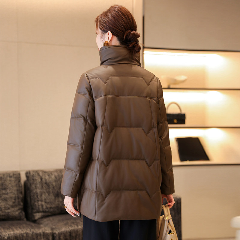 真皮羽绒服女2025冬季新款面包领海宁绵羊皮皮衣白鸭绒外套中长款,淘宝优惠券,粉丝福利购,淘宝优惠卷