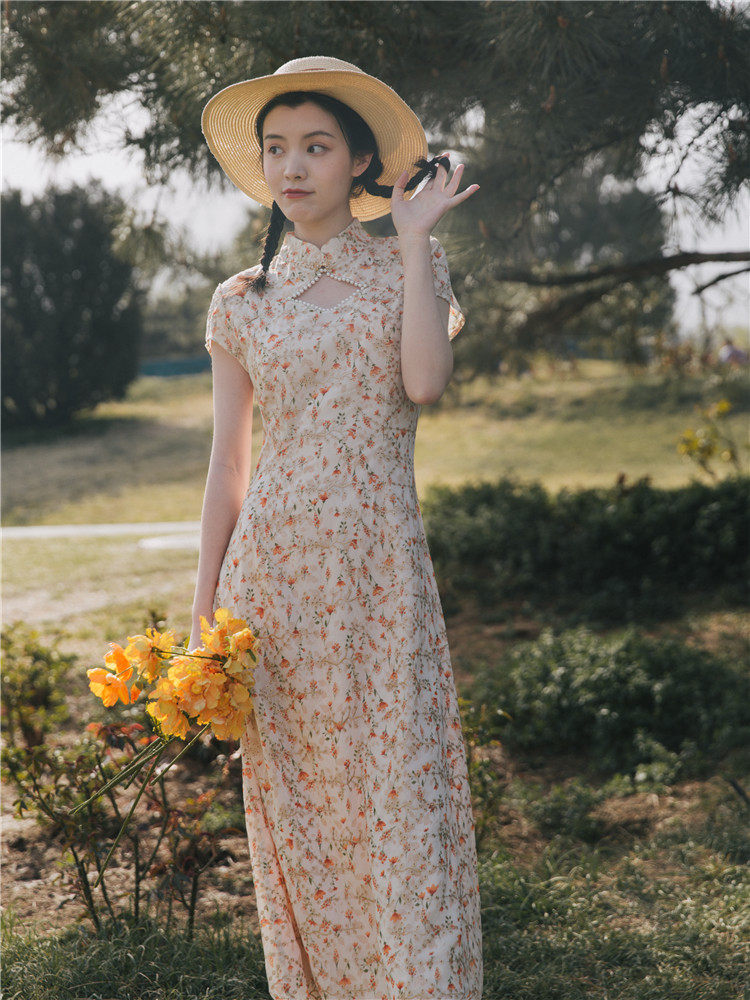 法式复古刺绣碎花紧身旗袍夏连衣裙 新风尚 NEW Fashion连衣裙