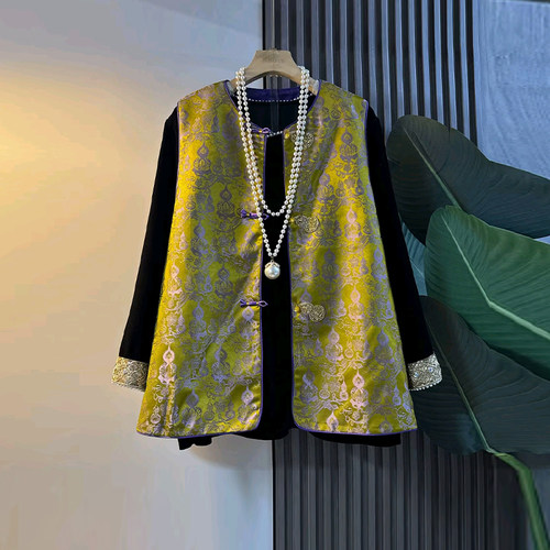 胖妹妹加肥盘扣花纹国风马甲大码女装气质显瘦复古风拼色袖口小衫 - 图1