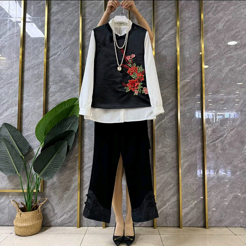 大码女装刺绣花马甲长袖打底衫复古两件套胖妹妹黑色盘扣裤脚裤子,淘宝优惠券,粉丝福利购,淘宝优惠卷