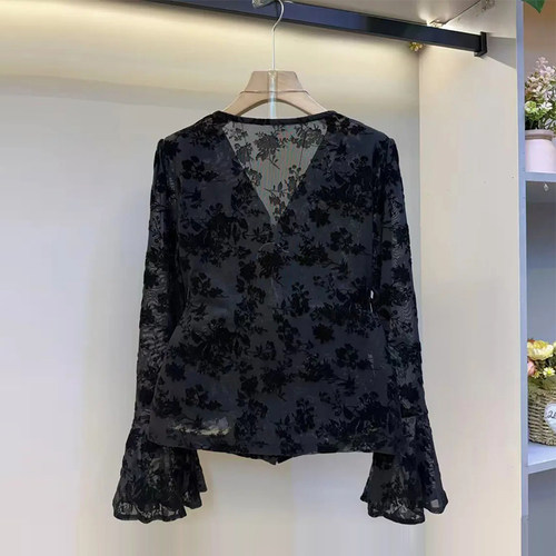 加大码女装微喇袖口暗花小衫胖妹妹法式小众设计气质显瘦洋气上衣 - 图2