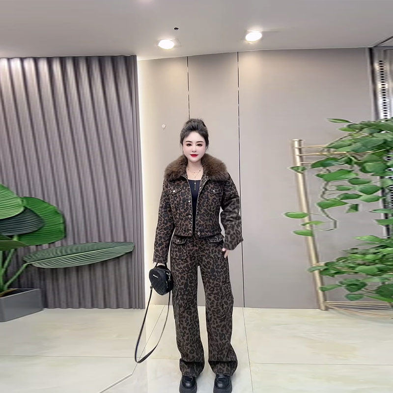 胖妹妹欧洲站毛毛翻领长袖外套阔腿长裤大码女装加厚豹纹两件套潮,淘宝优惠券,粉丝福利购,淘宝优惠卷